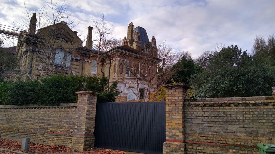 Celebrity Homes Tour of Hampstead Gallery Image 2