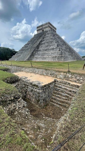 Cancun: Chichen Itza, Cenote, and Traditional Lunch Tour Gallery Image 4