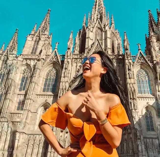 ✅ Barcelona: Sightseeing Professional Photoshoot Session - Image 3