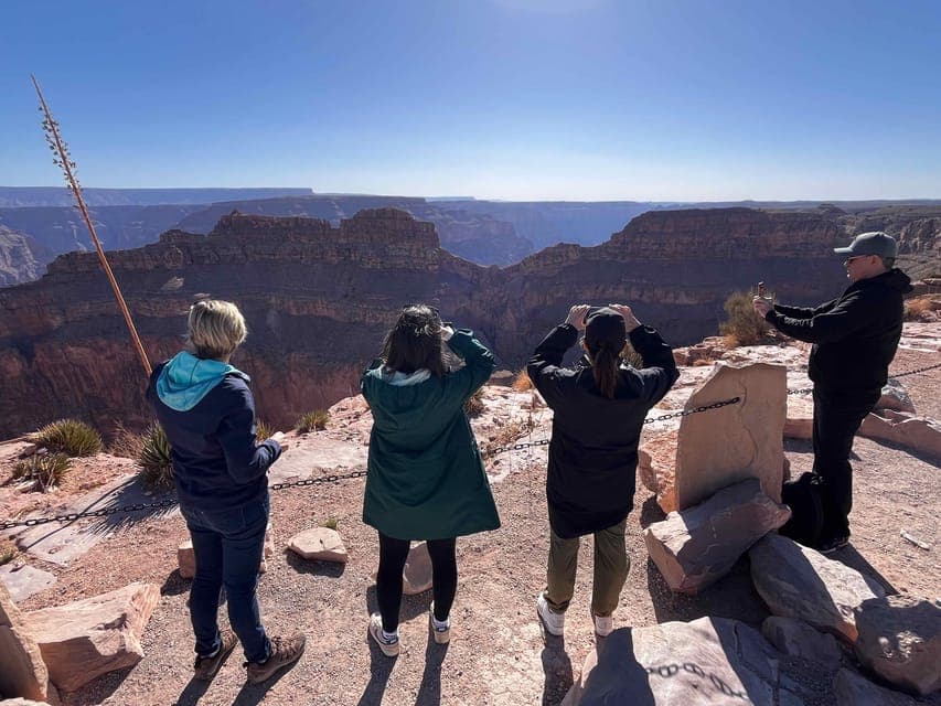 French-guided tour of the Grand Canyon, including Skywalk Gallery Image 4