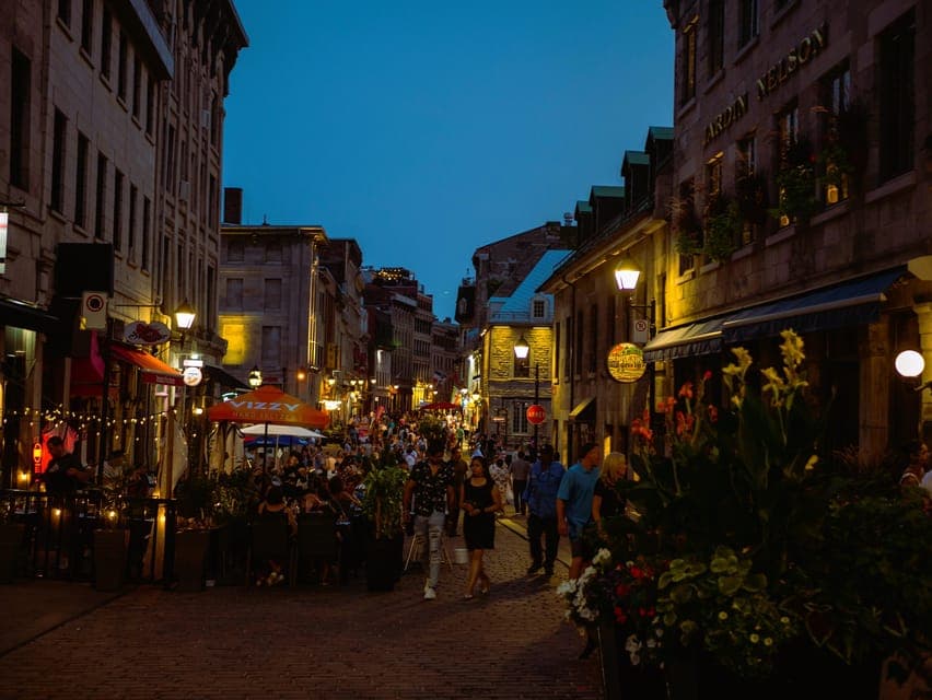 Old Montreal at Twilight Walking Tour Gallery Image 2