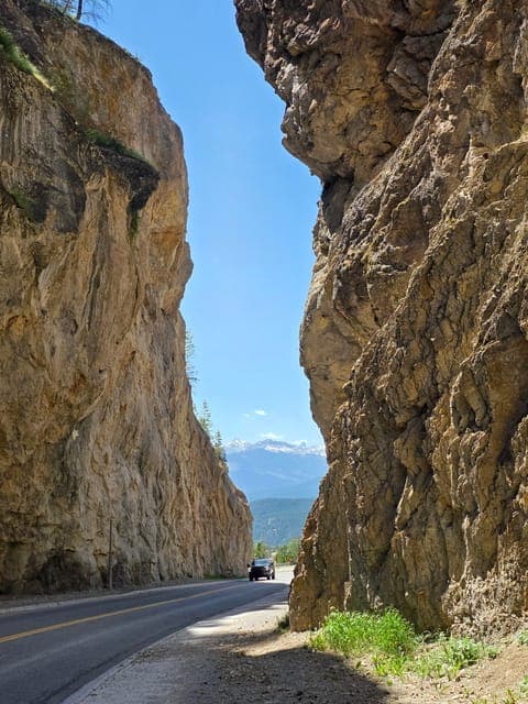 Soak & Explore: Radium Hot Springs and Kootenay Park Tour Gallery Image 3