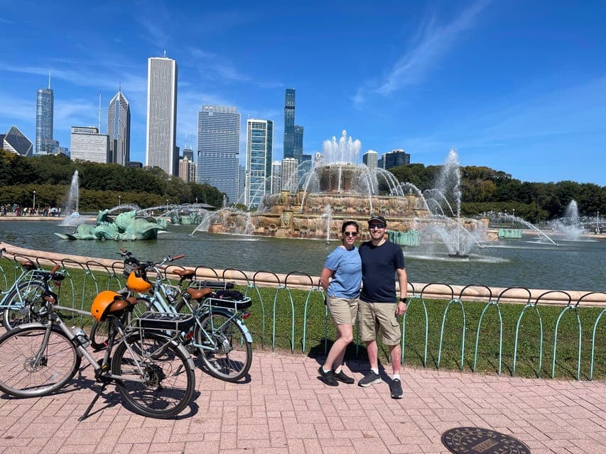 Lakefront, Parks, and Museums E-Bike Tour Gallery Image 4