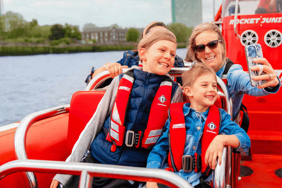 River Thames Speed Boat Tour Gallery Image 1
