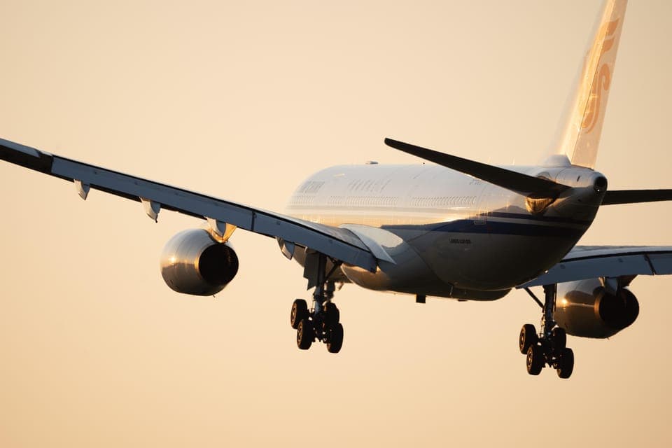 Private JFK to Newark Airport Transfer–Your Exclusive Ride Gallery Image 3