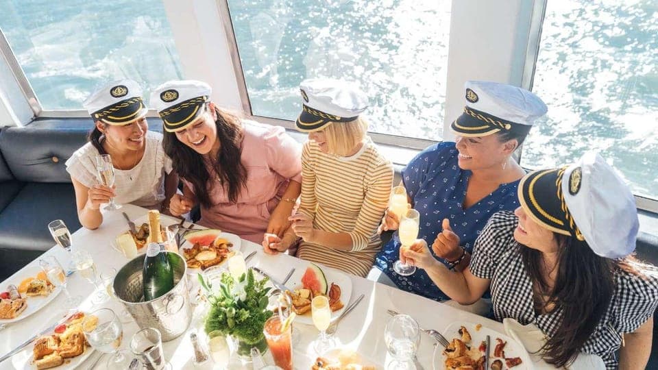 City Cruises Chicago: Lake Michigan Lunch or Dinner Cruise Gallery Image 2