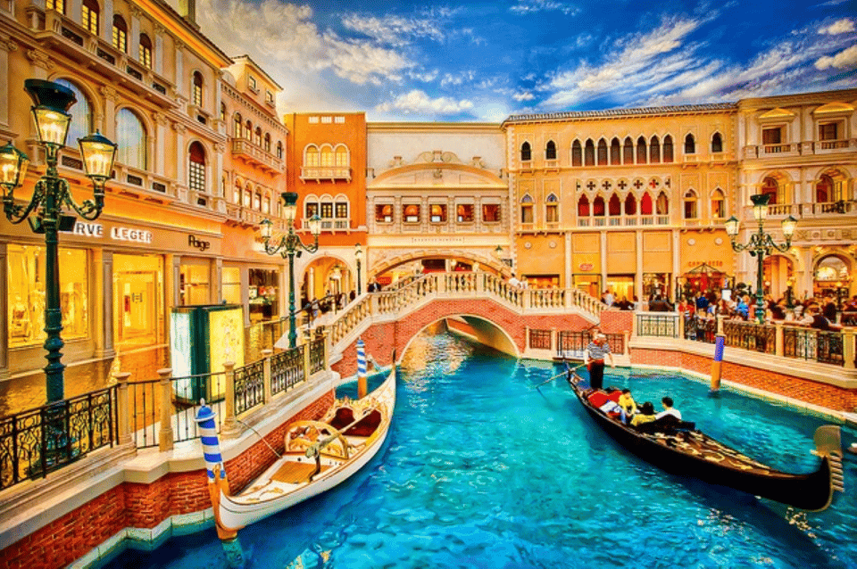 Night City Tour with Hotel Pickup Gallery Image 4