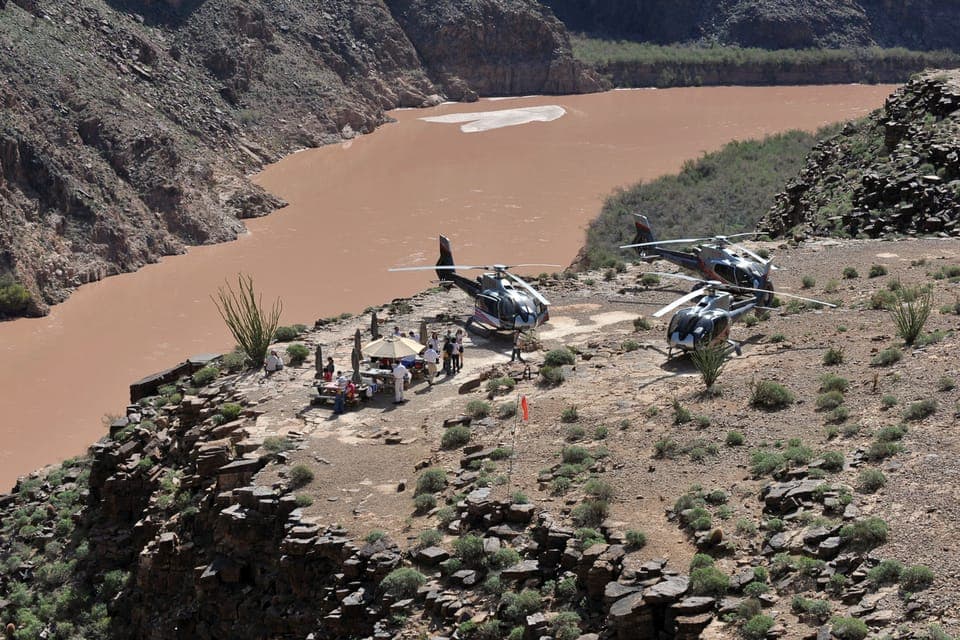 Grand Canyon West Helicopter Experience Gallery Image 4