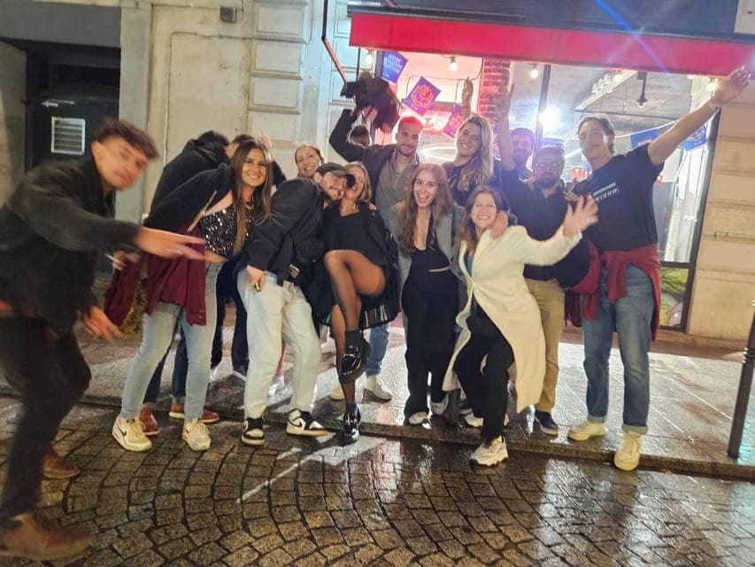 Pub Crawl with Shots and Nightclub Entry Gallery Image 1