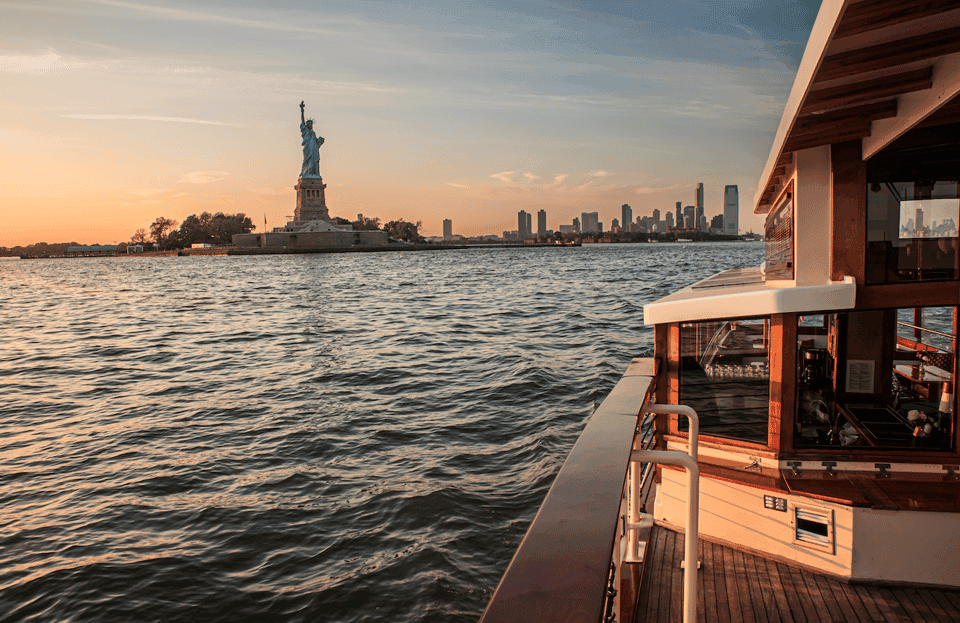 Evening Jazz Cruise on the Yacht Manhattan Gallery Image 2