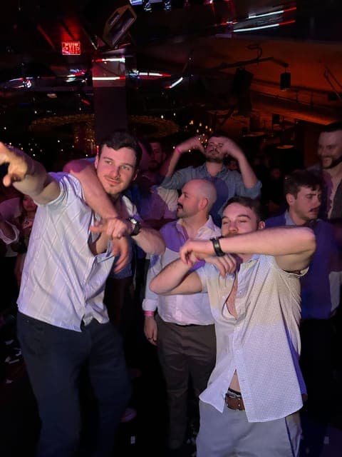 Club Crawl and Party Bus with Free Drinks Gallery Image 4