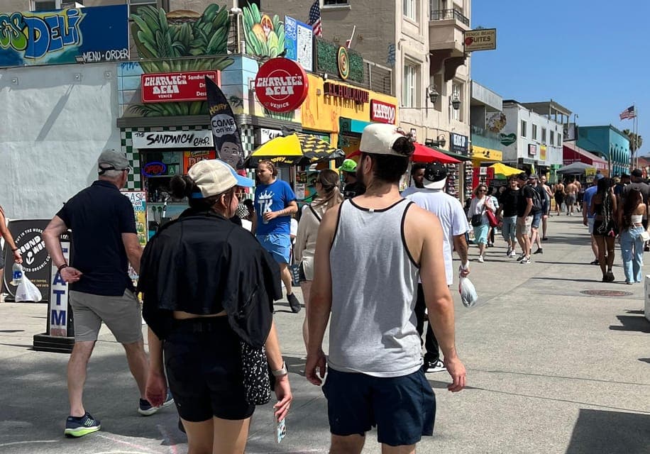 Gourmet LA Venice Beach Walking Food Tour by Delicious Dish Gallery Image 3