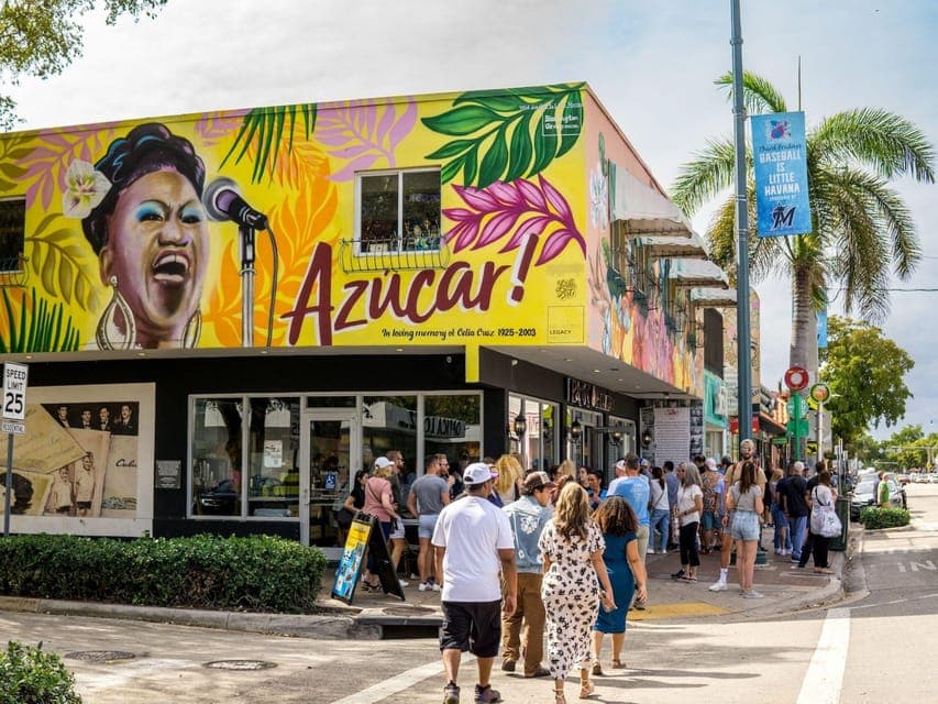 Miami: Explore Magic City in Style – 2-Hour VIP Tour Gallery Image 2