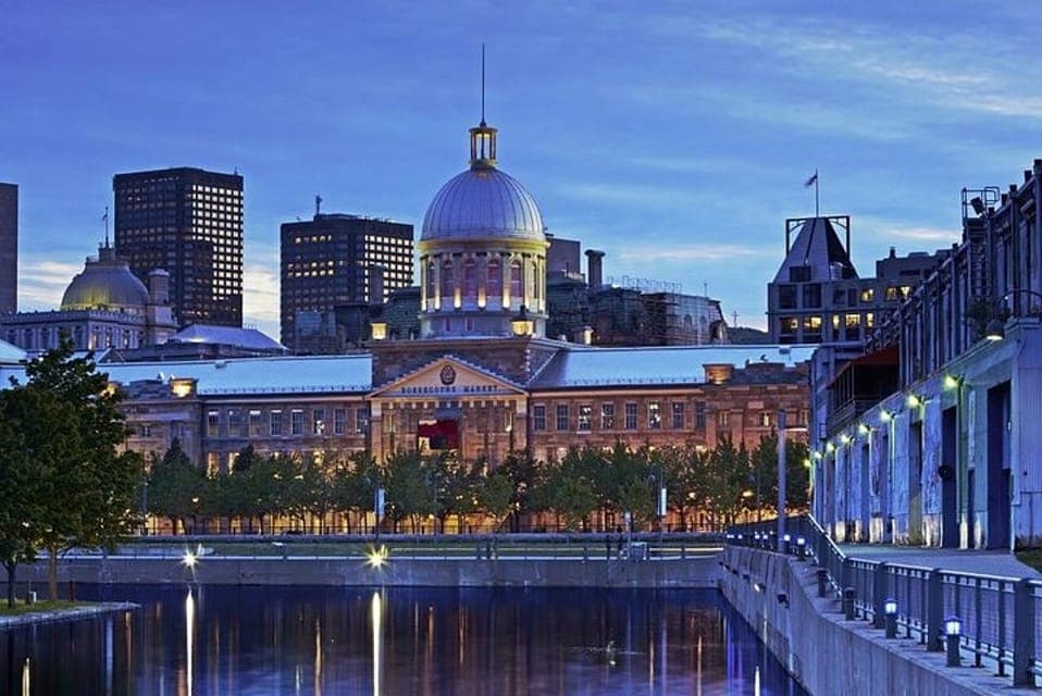 Private Customizable Walking Tour of Old Montreal Gallery Image 1