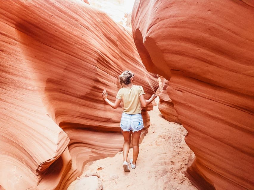 Lower Antelope Canyon & Horseshoe Bend w/ Lunch Gallery Image 3