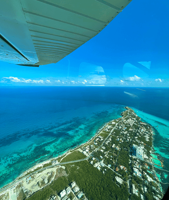 Panoramic flight to Cancun Hotel Zone and Isla Mujeres Gallery Image 3