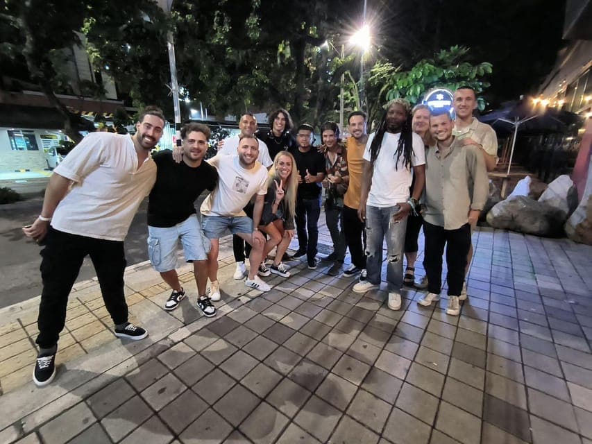 Rooftop Bars and Nightclubs Guided Tour Gallery Image 3