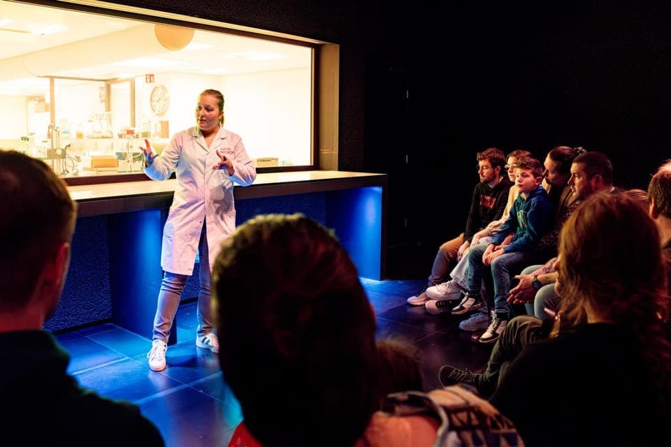 ARTIS-Micropia Microbe Museum Entry Ticket Gallery Image 4