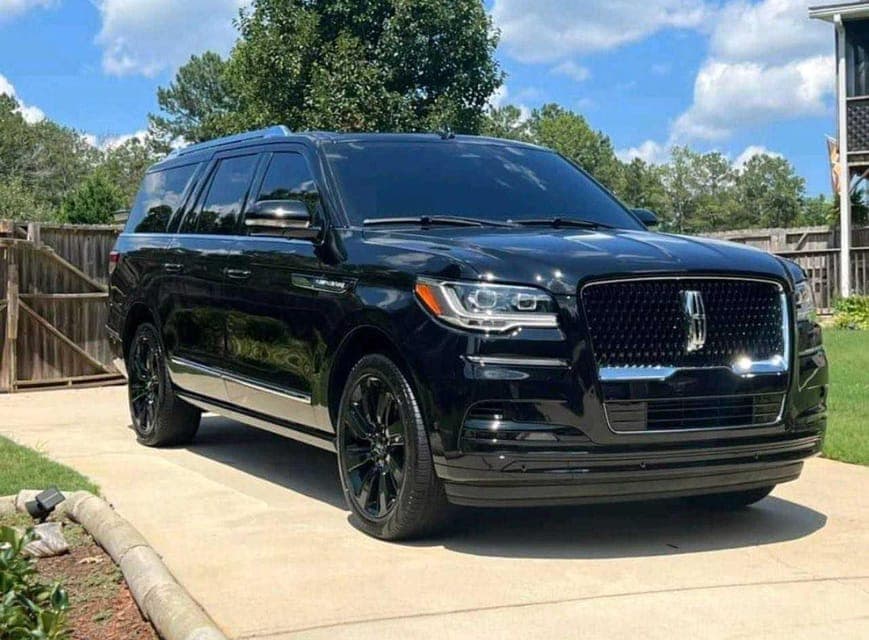 Private Transfer Montreal International Airport to Ottawa Gallery Image 1