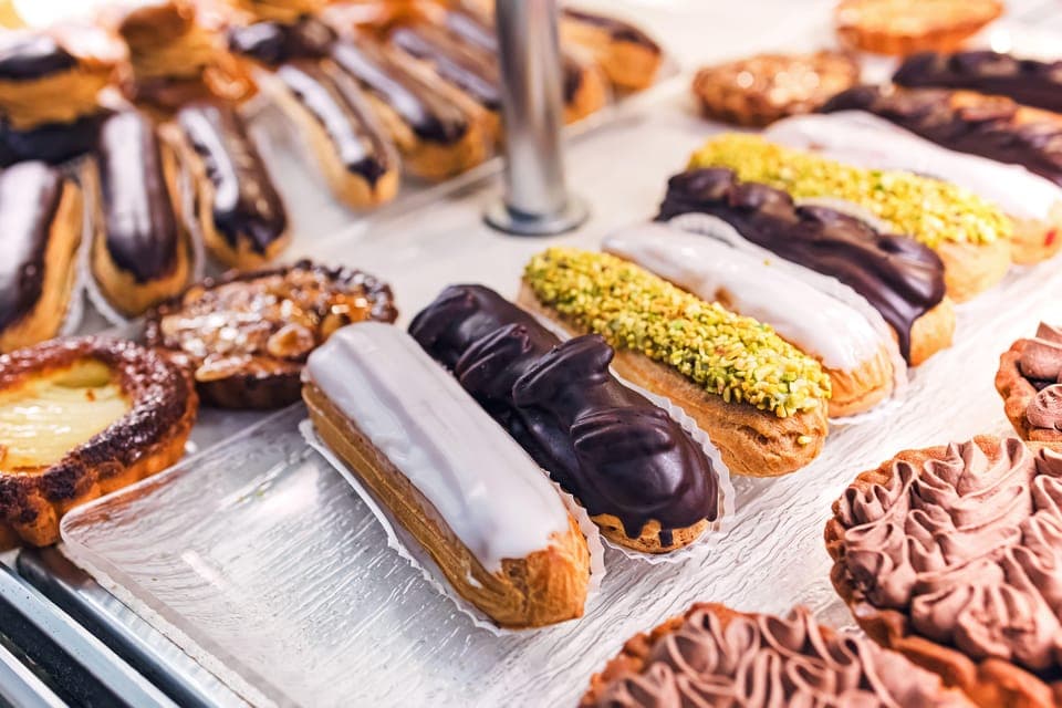 38. Montmartre Walking Tour with Pastry Tasting - Image 38