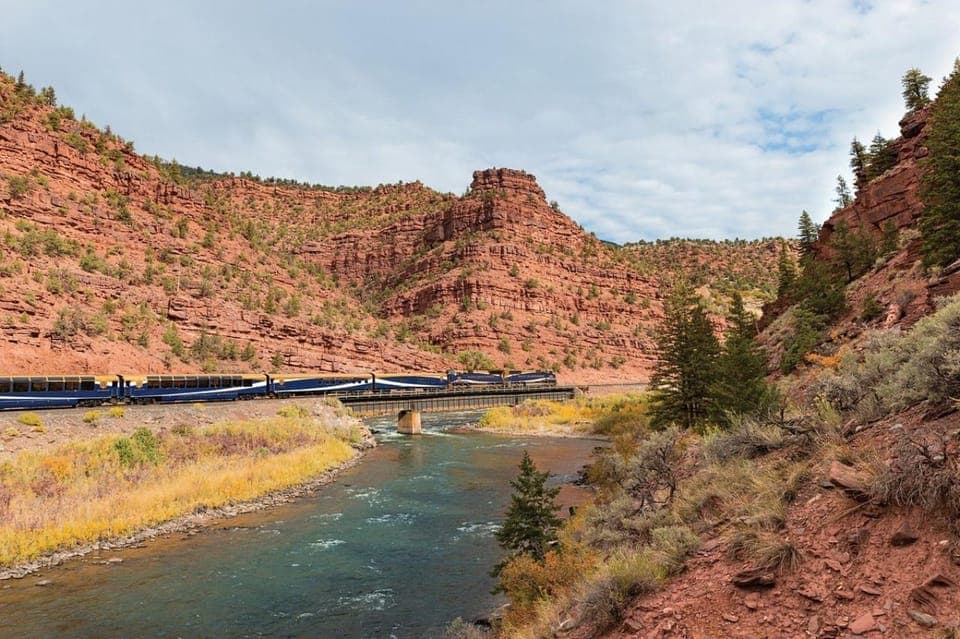 Moab to Denver: Rocky Mountaineer 2-Day Scenic Luxury Train Gallery Image 3