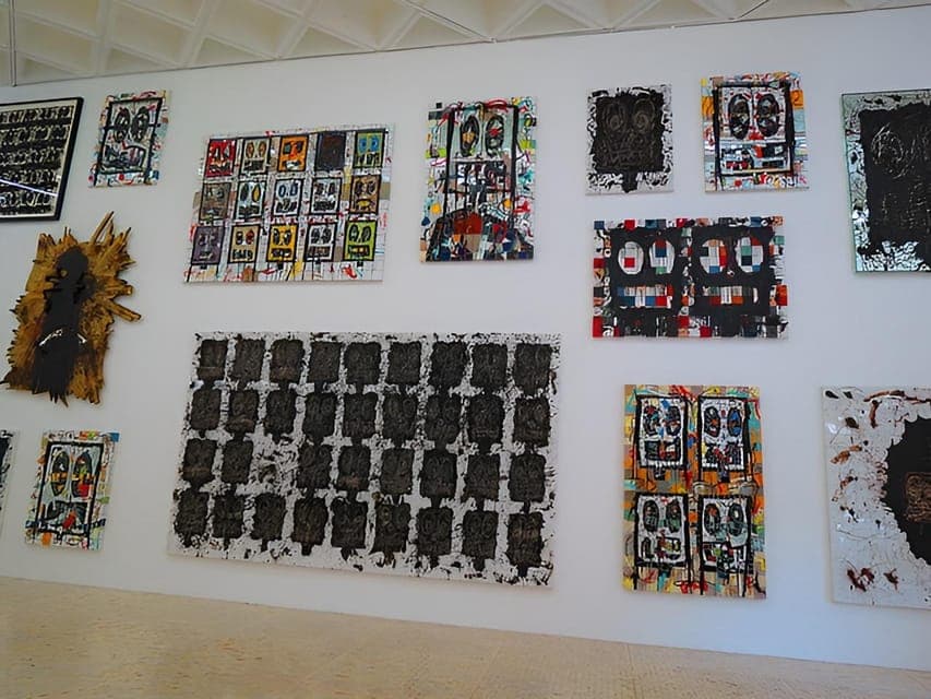 Art Museums Tour Gallery Image 3