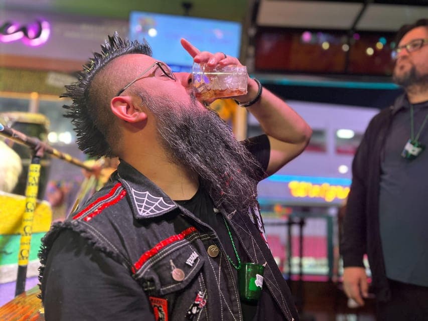 Las Vegas Fremont Street Bar Crawl (party bus add-on option) - Image 3