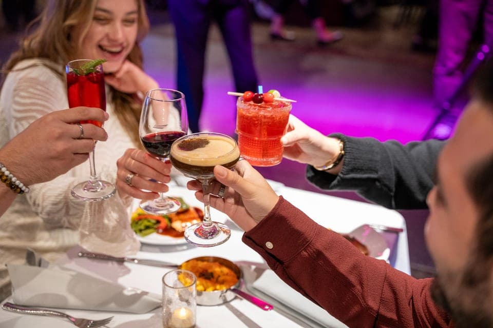 Christmas Day Buffet Brunch or Dinner Harbor Cruise Gallery Image 4