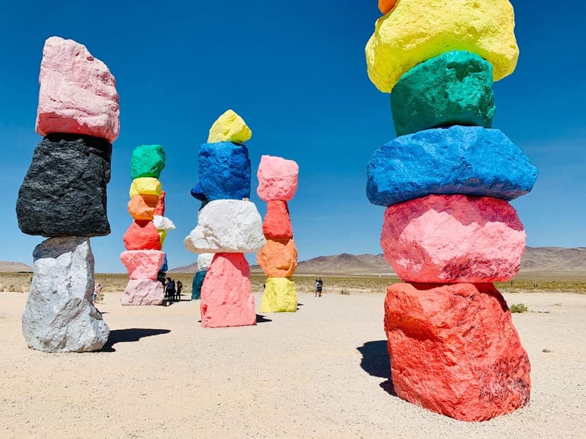 7 Magic Mountains and Pioneer Saloon Hummer Tour Gallery Image 4