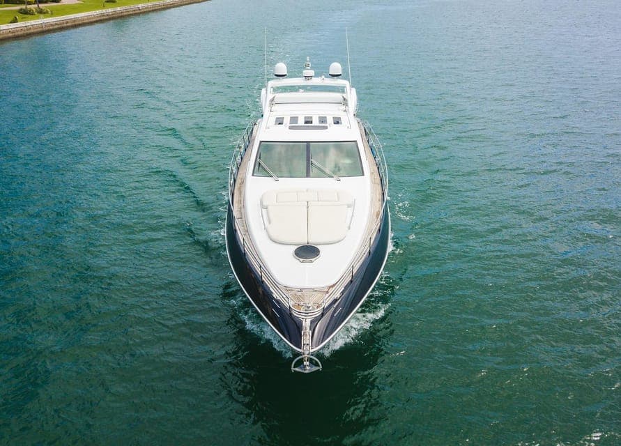 2025 Axopar 37 Brabus Edition Boat Rental Gallery Image 4