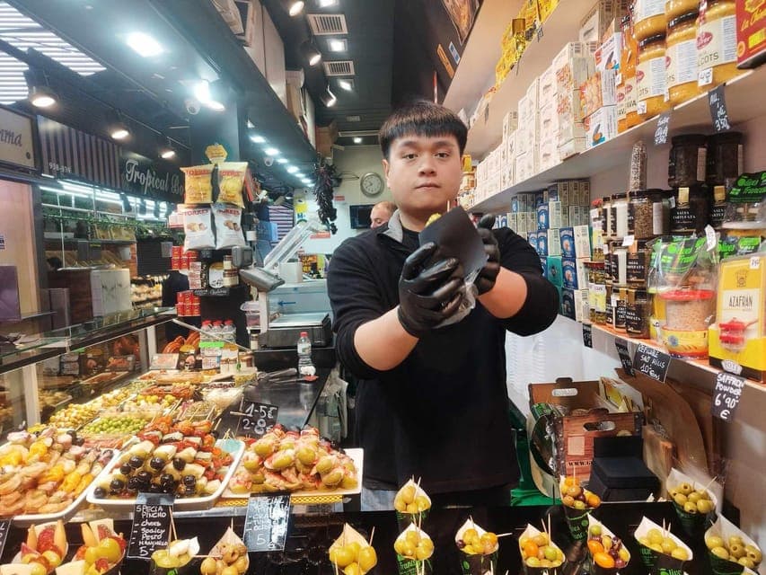 Boqueria Market & Barrio Gotico Street Food Tour Gallery Image 4