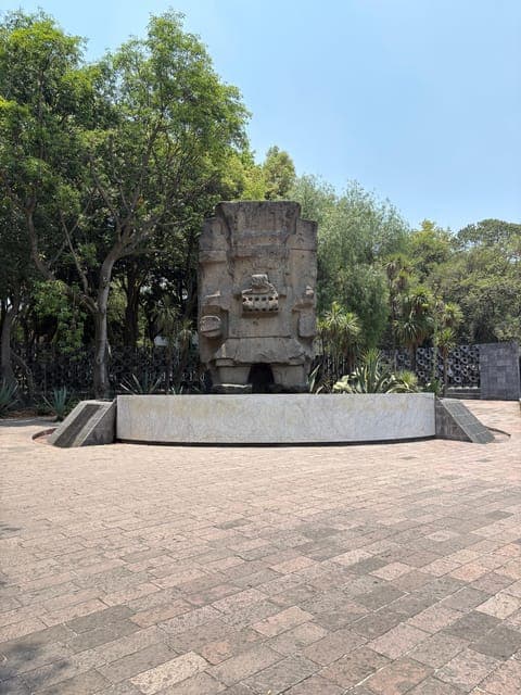 Chapultepec Museums Walking Tour "From Heroes to Origins" Gallery Image 3
