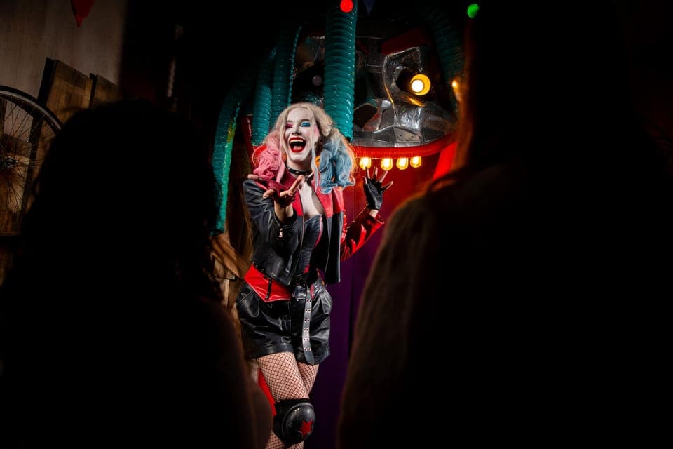 The Joker : Jokes' on You at Batman Escape Game Paris Gallery Image 1