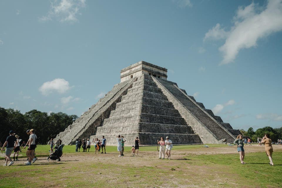 PVT Transfer from Merida To Cancun & Chichen Itza (Cun-Mid) Gallery Image 2
