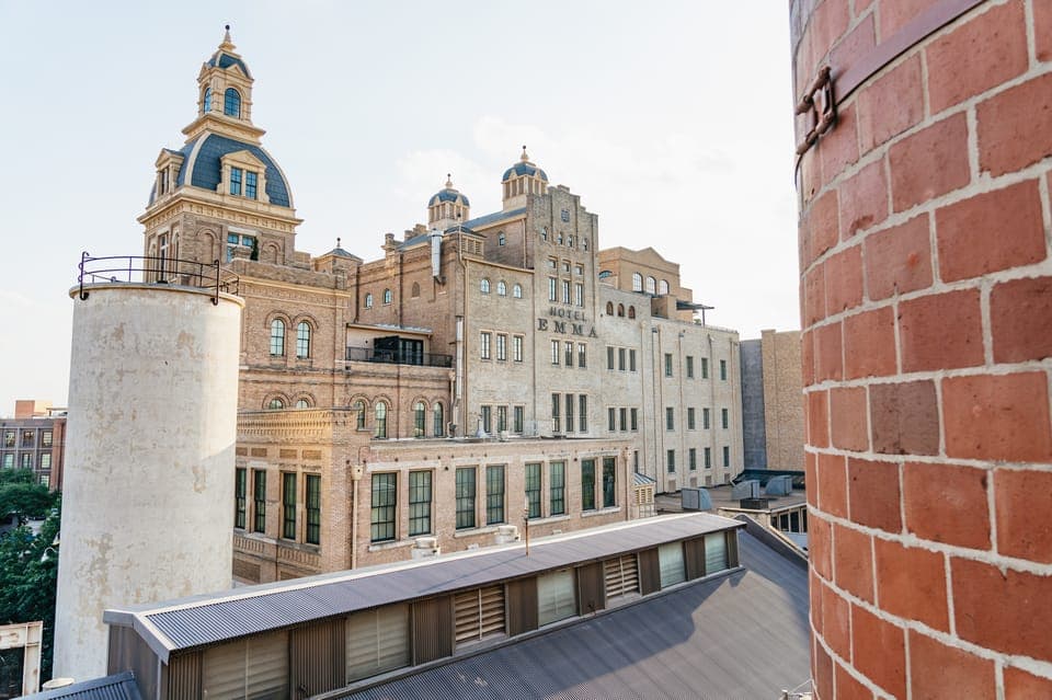 San Antonio: Premium Night Driving Tour with River Cruise Gallery Image 2