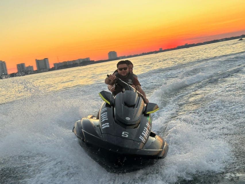 961 NW Seventh St Miami, FL 33136 Miami Jetski aventure #1 Gallery Image 3