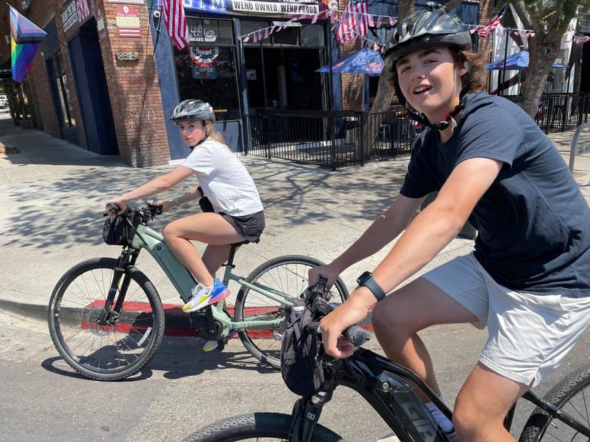 Beverly Hills Guided Electric Bike Tour Gallery Image 4