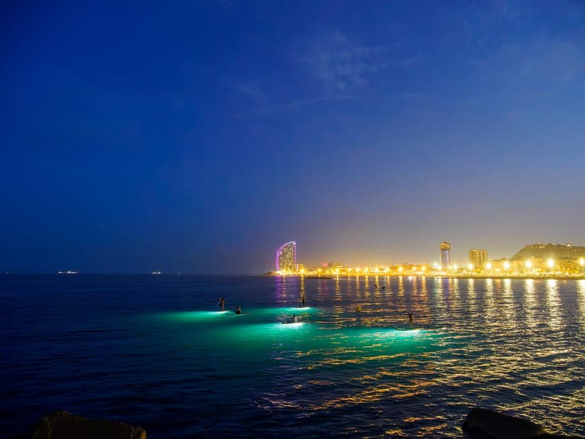 Paddle surf at night with light & drink -photos &videos Gallery Image 3