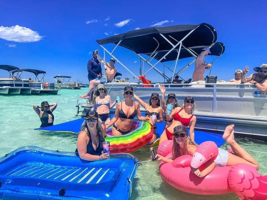 Private Pontoon Boat w/ Captain, Private up to 12ppl Gallery Image 4