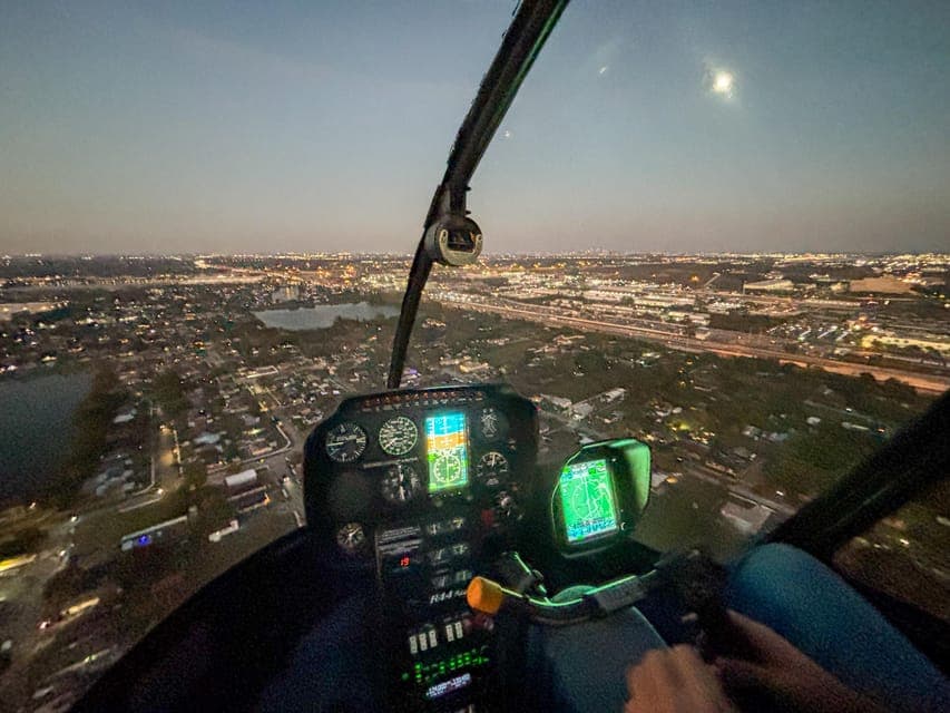 Romantic Champagne Helicopter Flight Tour Gallery Image 2