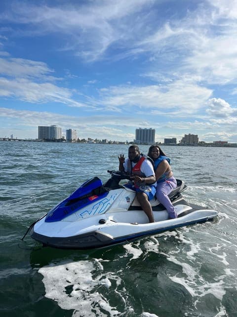 Miami Beach: Jetski Rental Experience with Boat and Drinks Gallery Image 3
