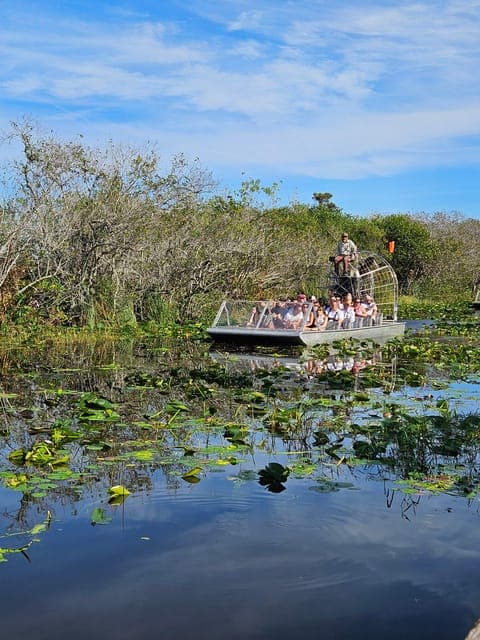 Everglades: boat tour with transportation& entrance included Gallery Image 1