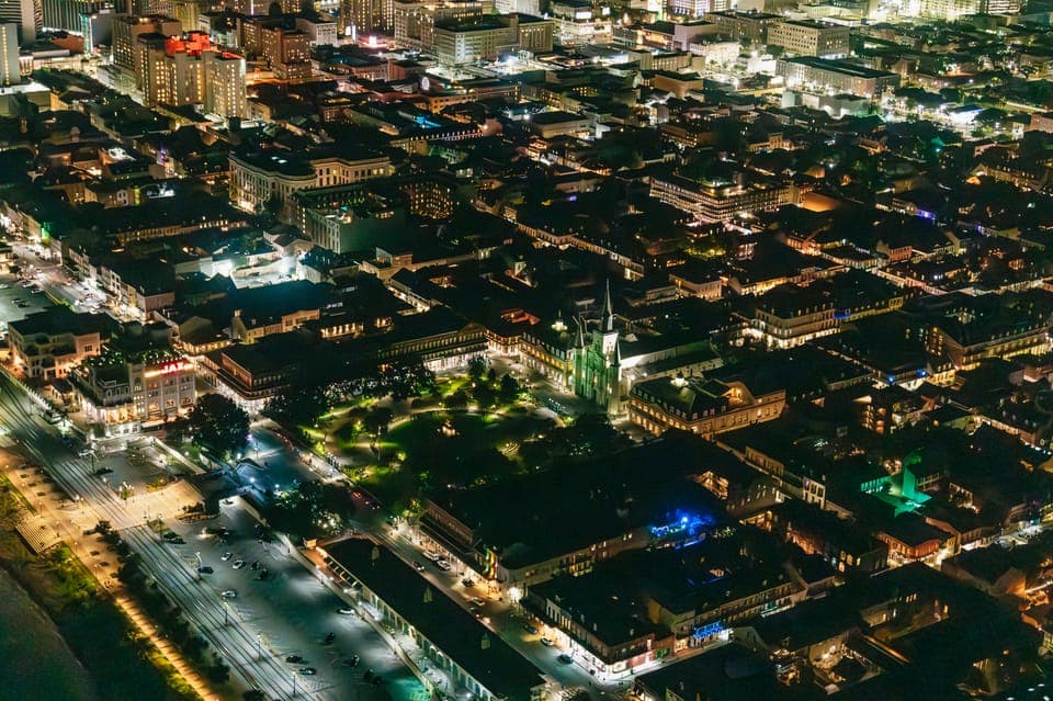 City Lights Helicopter Night Tour Gallery Image 3