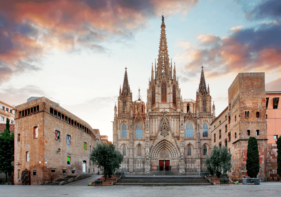 Private Cathedral Tour with Rooftop Access Gallery Image 3