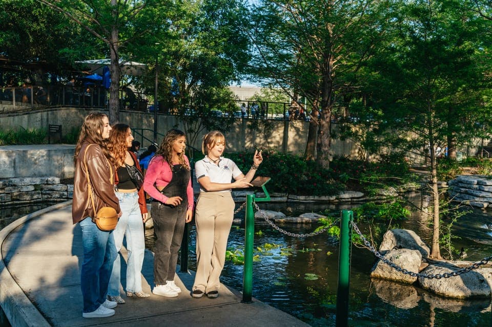 San Antonio: Premium Night Driving Tour with River Cruise Gallery Image 4