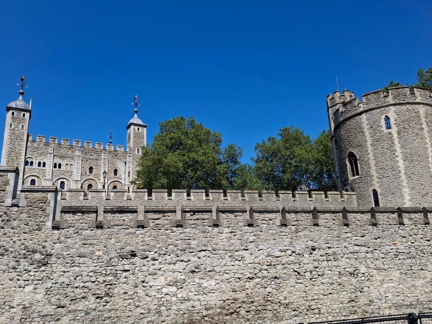 47. Medieval History Walking Tour from The Tower - Image 47
