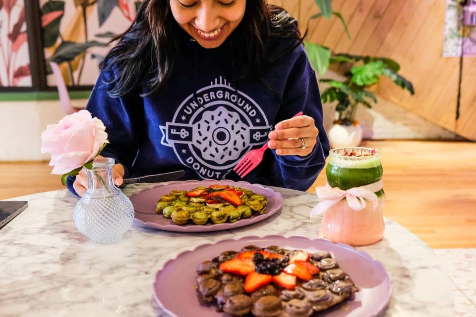 Fulton Market Donut Adventure with Tastings Gallery Image 4