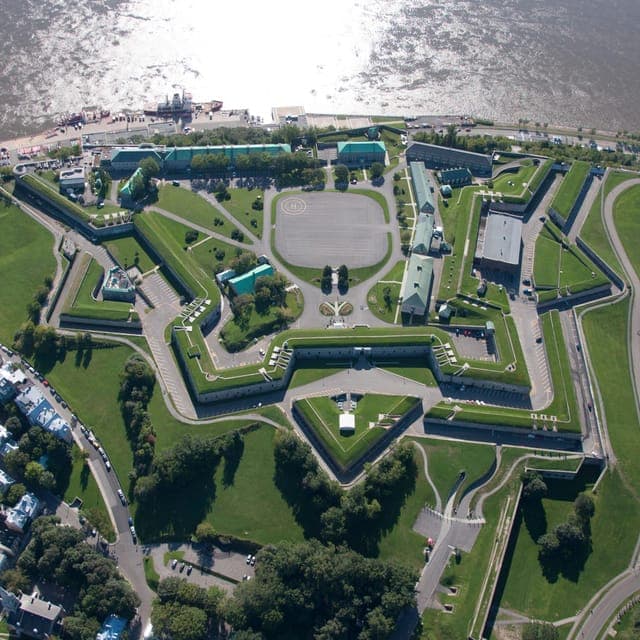 La Citadelle de Québec Ticket and Guided Tour - Image 3