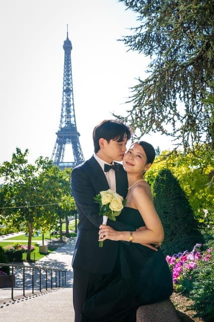45. Paris Photoshoot: Eiffel Tower Exclusive Private Experience - Image 45