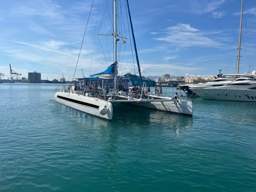 AFTERWORK Catamaran Cruise w/ Music & Drinks Gallery Image 1